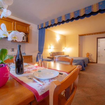 Residence Le Chalet Champoluc Extérieur photo