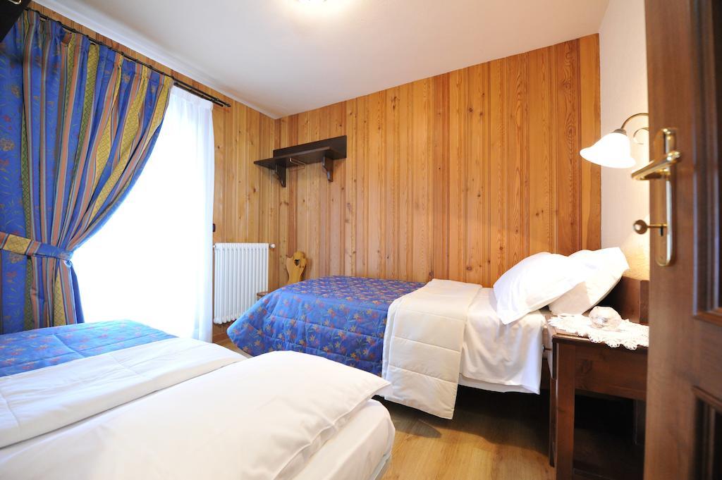 Residence Le Chalet Champoluc Chambre photo