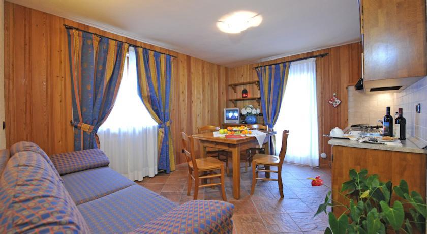 Residence Le Chalet Champoluc Chambre photo