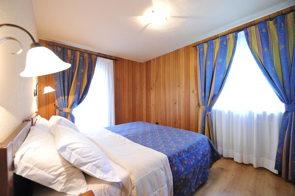 Residence Le Chalet Champoluc Chambre photo